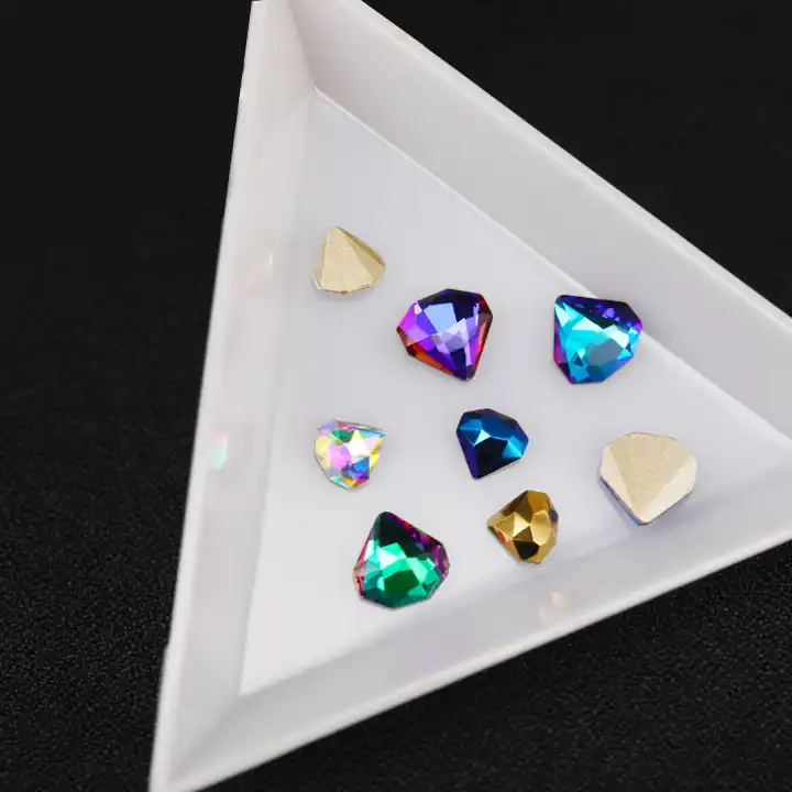 MKT026 Triangle Plastic Nail